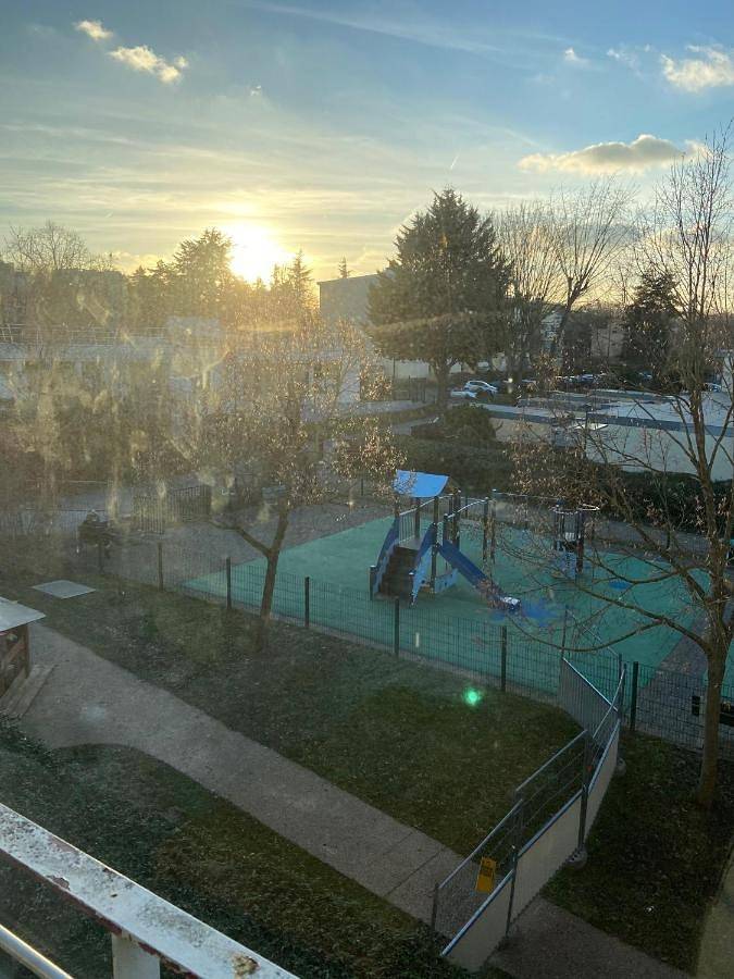 Double Room in Massy, Essonne