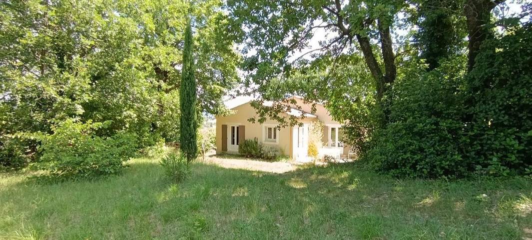 Location de vacances pour 11 personnes, avec jardin ainsi que vue et piscine, animaux acceptés à Piolenc - 3