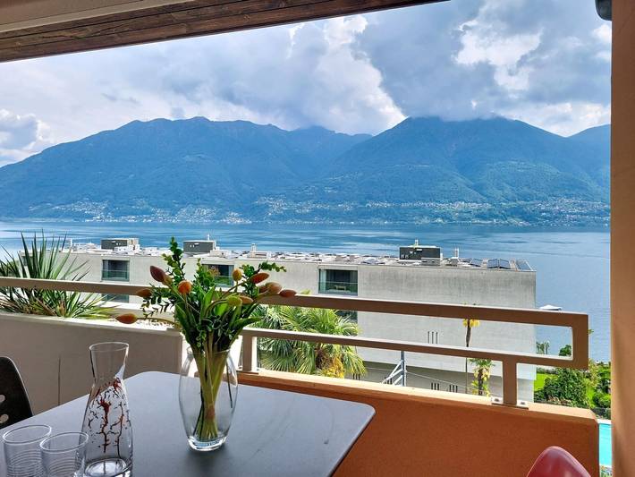 Ferienwohnung für 4 Personen, mit Balkon und Ausblick sowie Seeblick in Muralto