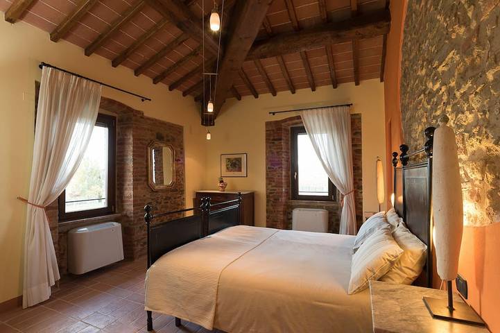 Ferme en pierre du 19ème siècle avec piscine privée à Valdichiana in Panicale, Lac Trasimène