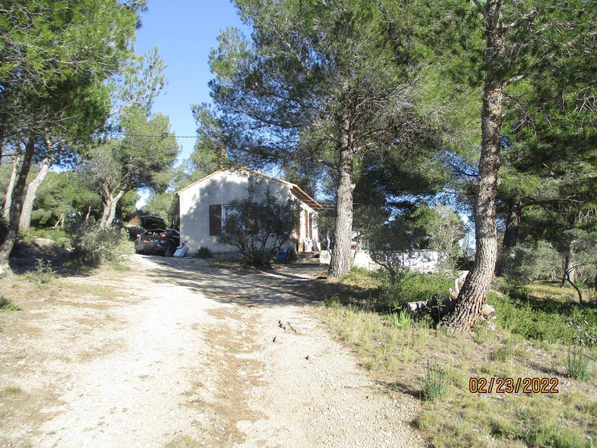 One-Bedroom House in Mouriès, Région d'Arles