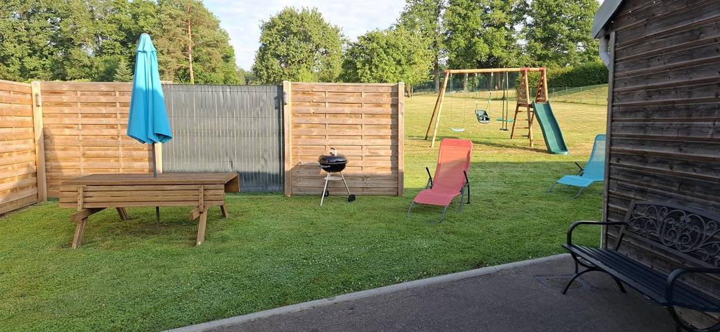 Gîte pour 5 personnes, avec jardin et terrasse