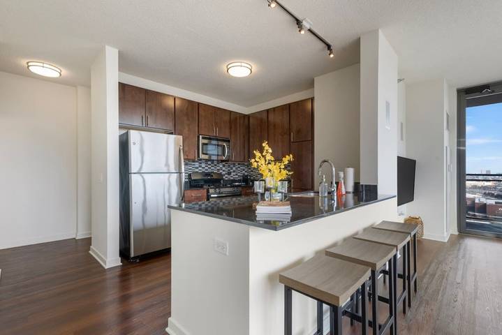 Gîte pour 6 personnes, avec balcon ainsi que jardin et piscine, adapté aux familles à Chicago - 2