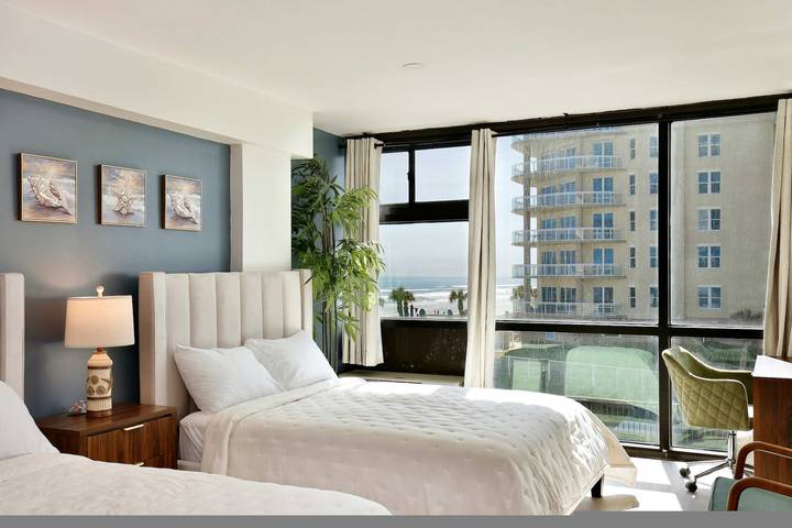 Vacation rental for 4 people, with pool, kid friendly in Daytona Beach Shores