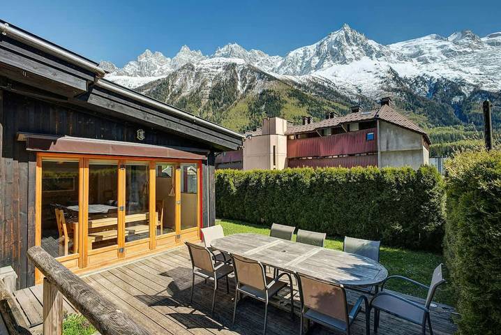 Chalet pour 7 personnes, avec jacuzzi et jardin, adapté aux familles à Chamonix-Mont-Blanc