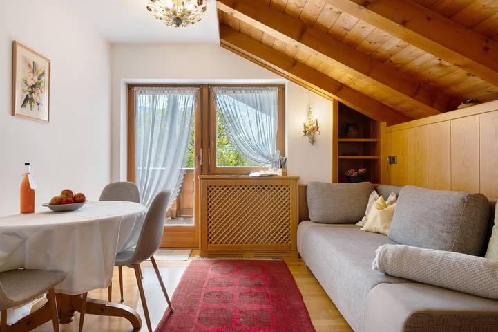 Ganze Wohnung, Ferienwohnung 'Mayr Fünf' mit Bergblick, Balkon und WLAN in Plaus, Ortleralpen