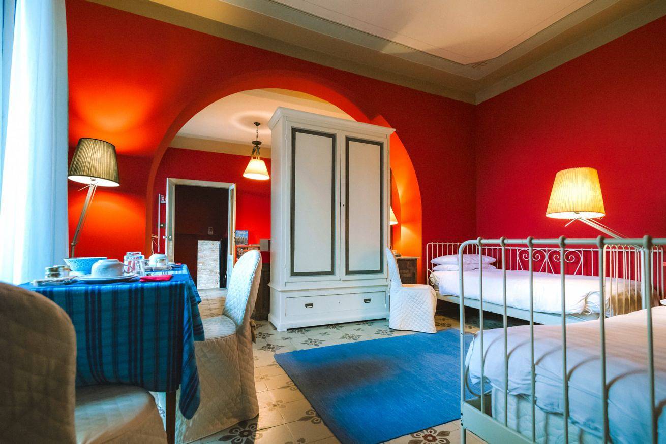 Conte Antonio, guest House: almost lost charm, ivory doors and delightful frescoes. 7 km from beautiful sea beaches.   in Fermo (Village), Fermo