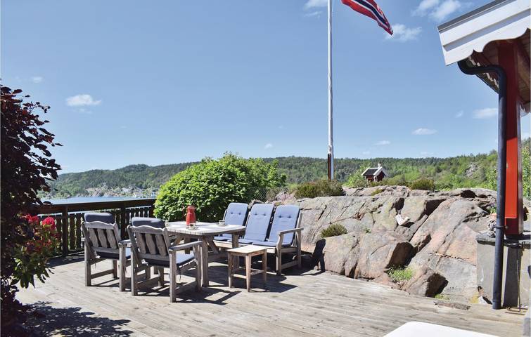 Ferienhaus für 4 Personen mit Terrasse in Tvedestrand