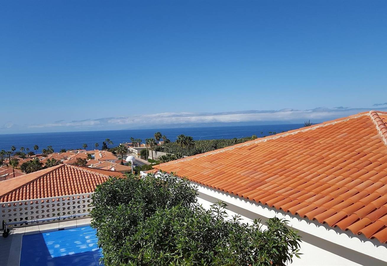 Villa de vacaciones 'Bella Villa In Callao' con vistas al mar, Wi-Fi y aire acondicionado in Sueño Azul, Adeje