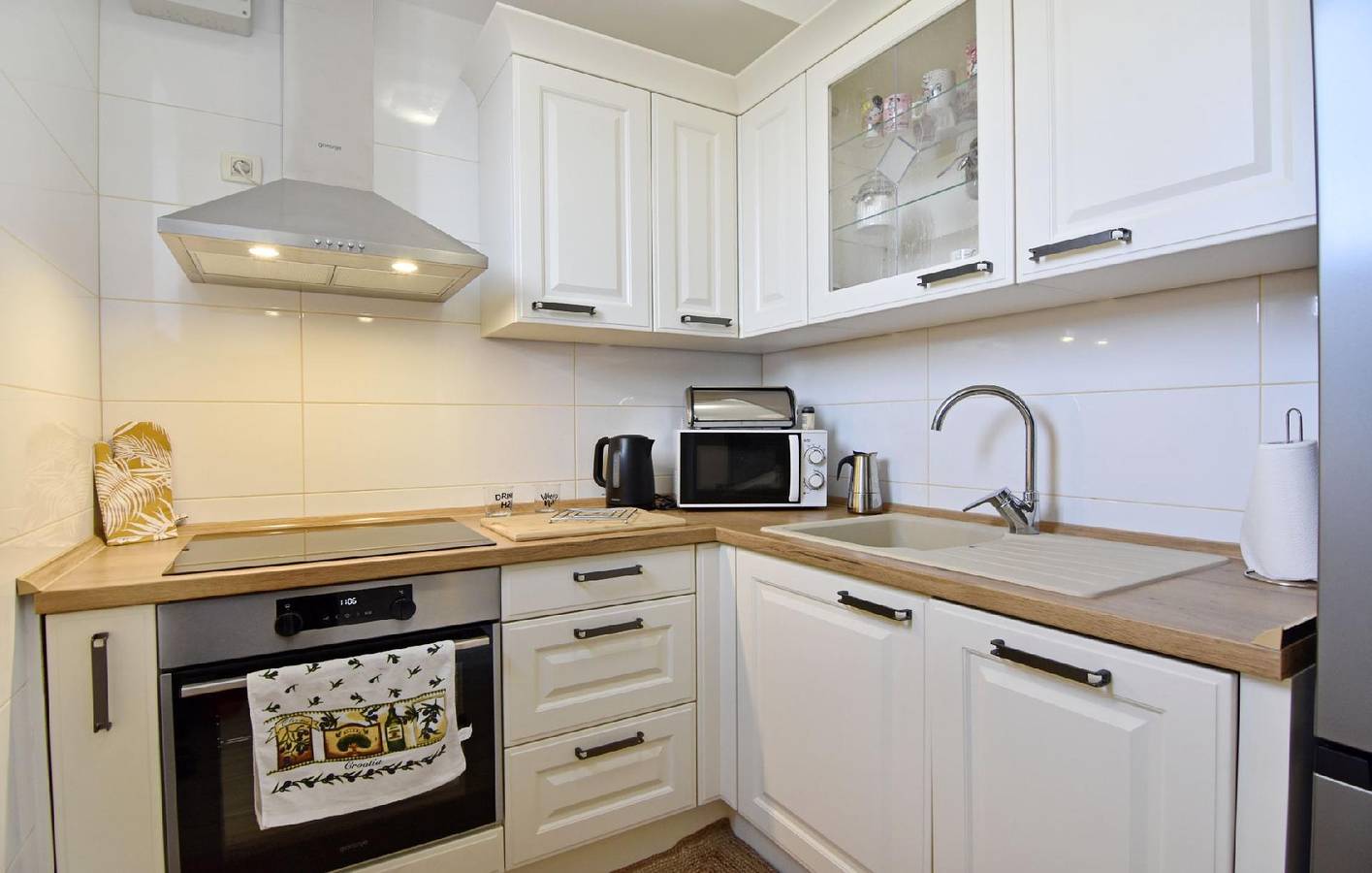 Entire holiday apartment, Charming new apartment with terrace near the sea Enea 2 in Umag, Umag Region