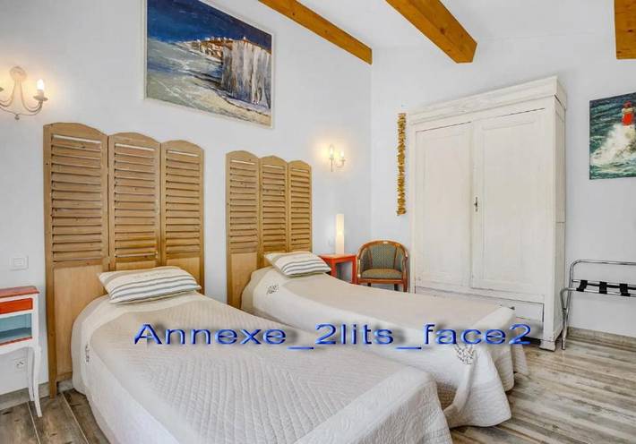 Chambre d’hôte pour 4 personnes, avec vue ainsi que piscine et jardin à Taradeau - 2