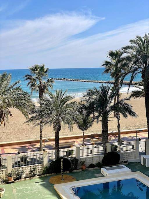 Ferienwohnung für 6 Personen, mit Ausblick und Balkon sowie Pool - 1