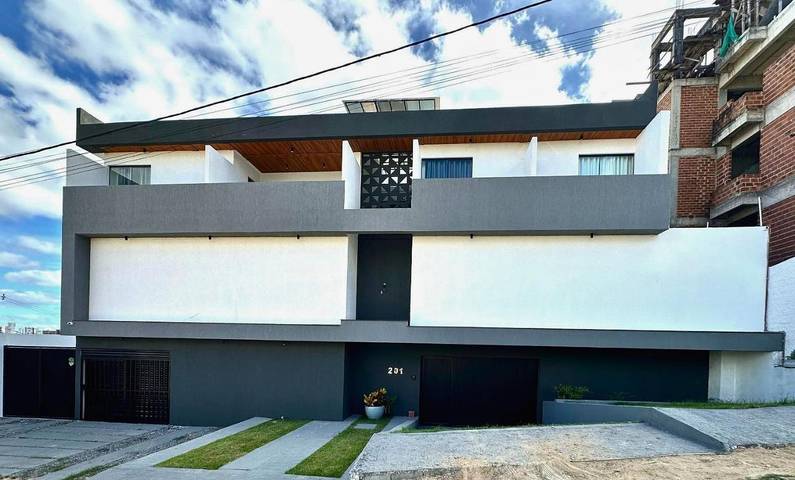 Casas e apartamentos de temporada para 6 pessoas, com jardim, com animais de estimação em Caruaru