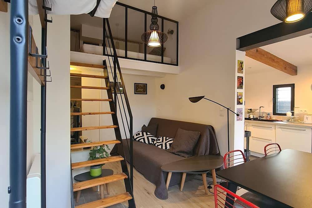 Appartement entier, Charmant Studio avec coin jardin in Aix-en-Provence, Région d'Aix-en-Provence