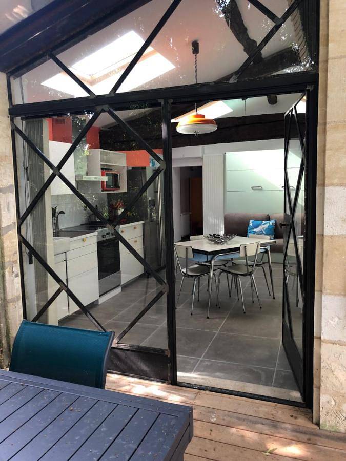 Chambre d’hôte pour 5 personnes, avec piscine ainsi que vue et jardin, animaux acceptés à Bergerac - 4