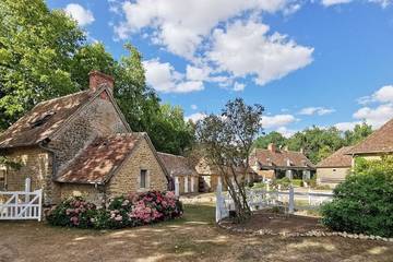 Gîte pour 8 personnes, avec jardin et piscine à Maresché