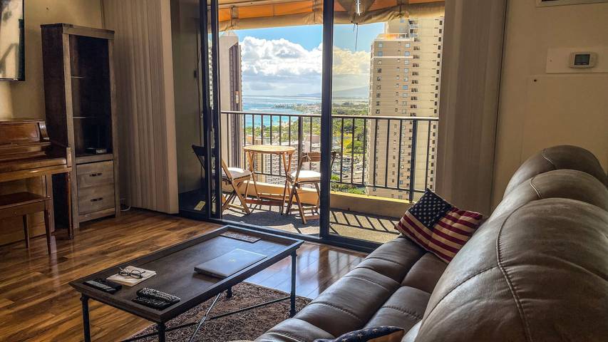 Gîte pour 2 personnes, avec piscine et jardin ainsi que sauna et balcon à Honolulu - 4