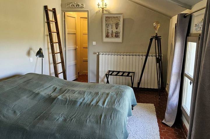Charming 3-bedroom house with panoramic views in peaceful Séguret in Séguret, Vaucluse