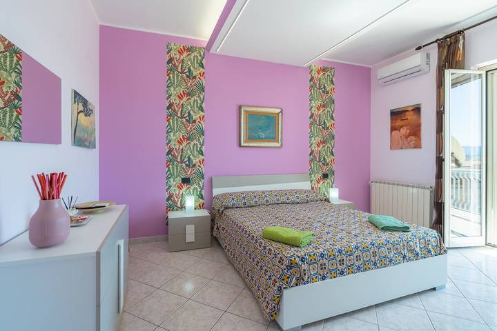 Appartement entier, Appartement "A Casa Mia" avec vue sur la mer, Wi-Fi et climatisation in Floridia, Province de Syracuse
