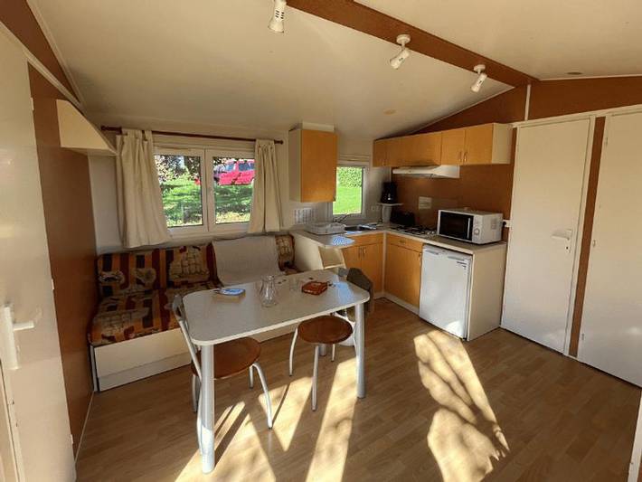 Mobil home pour 5 personnes, animaux acceptés à Prailles - 3