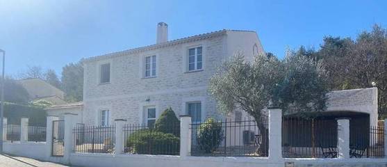 Maison d’hôte pour 6 personnes, avec vue ainsi que jardin et piscine, animaux acceptés à Saint-Romain-en-Viennois