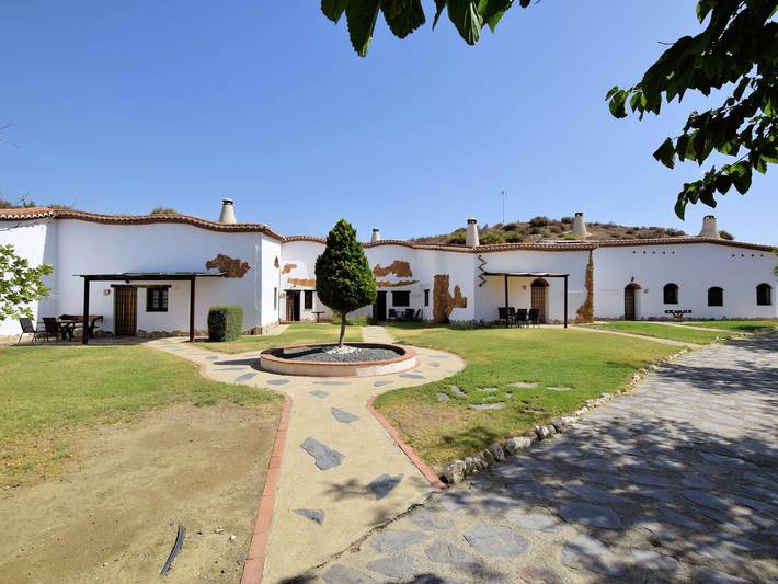 Grotte pour 4 personnes, avec jardin et piscine, animaux acceptés à Guadix - 3