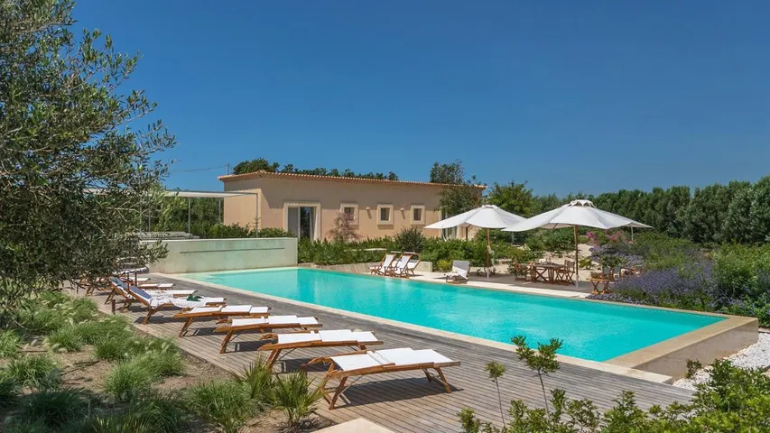 Villa per 12 persone, con piscina e giardino - 1