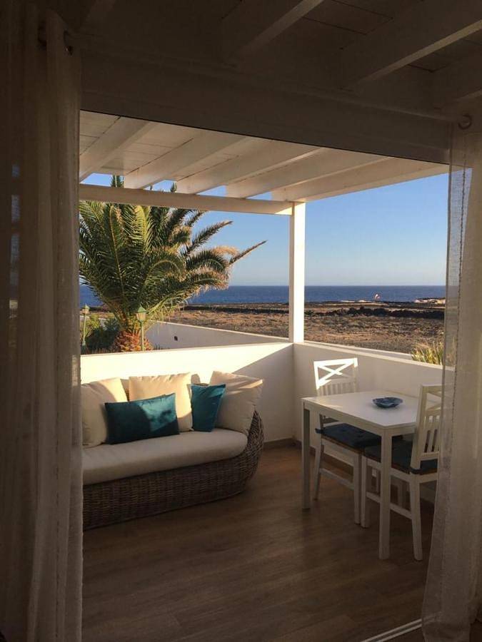 Apartamento para 2 personas, con jardín y vistas en Los Cocoteros