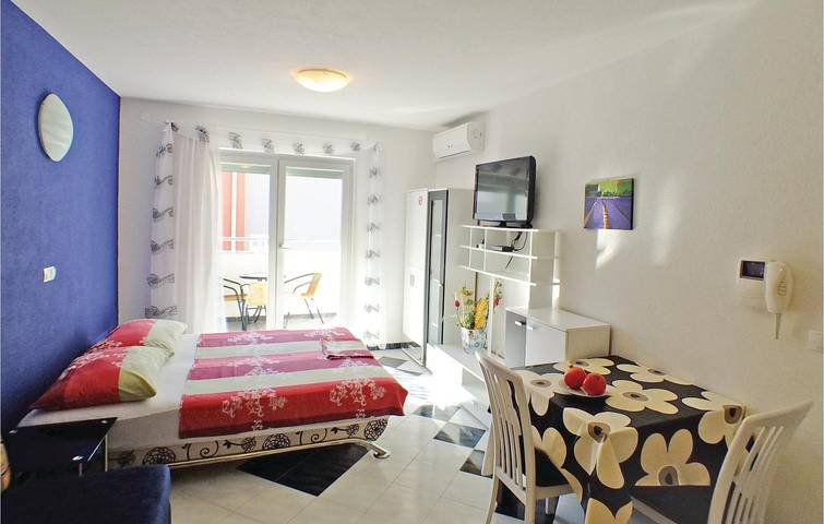 Ferienwohnung für 2 Personen, mit Terrasse in Makarska - 4