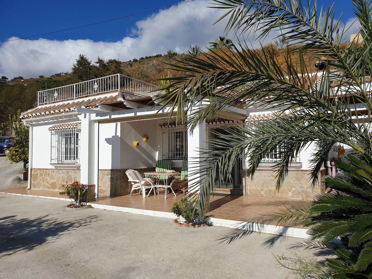 Casa de vacaciones 'Casa Floranda' con vistas a la montaña, Wi-Fi y aire acondicionado in Torrox, Costa del Sol