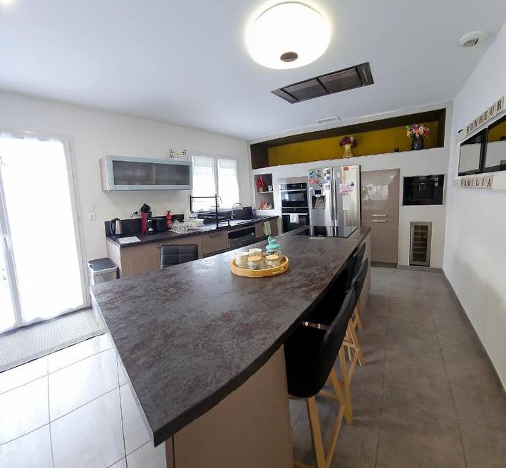 Gîte pour 4 personnes, avec jardin ainsi que vue et piscine à Savasse - 4