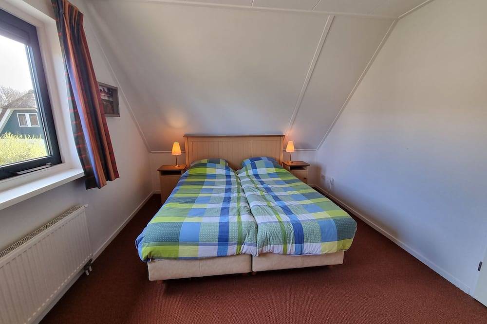 Villa Asurrie,  ein neues Sofa und Sessel, sehr schöner Garten, Endrein.Inkl. in Julianadorp aan Zee, Julianadorp