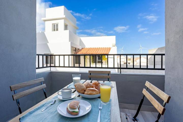 Apartamento para 4 personas, con vistas y terraza en La Jaca