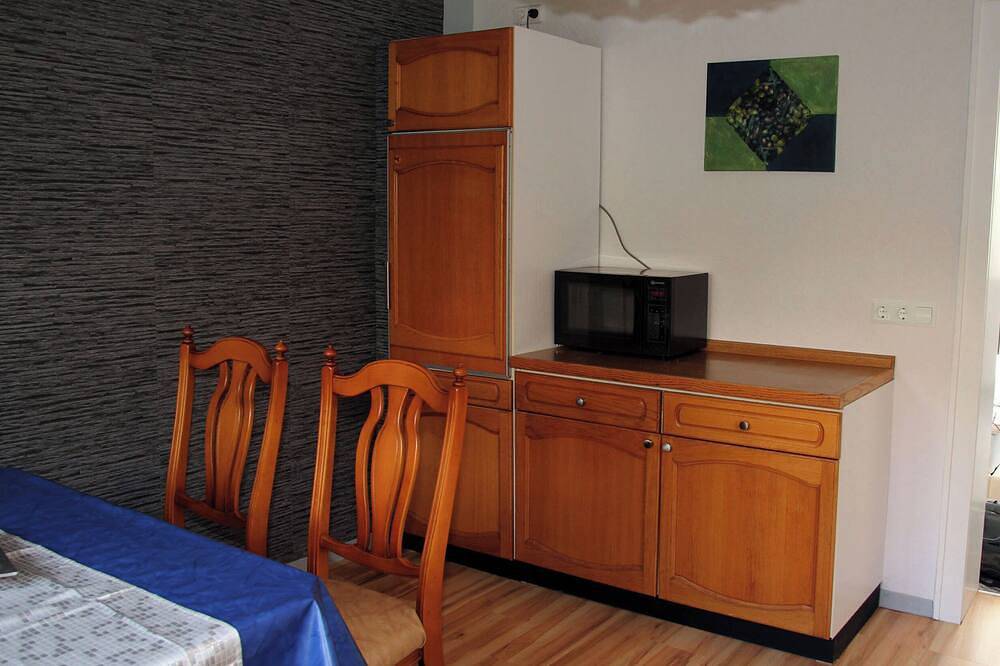 Ganze Wohnung, Gemütliche ruhige Ferienwohnung mit phantastischer Aussicht in Beckingen, Saargau