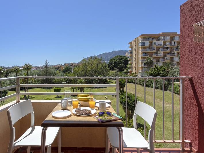 Loft voor 2 personen, with terras and kinderzwembad as well as zwembad in Benalmádena