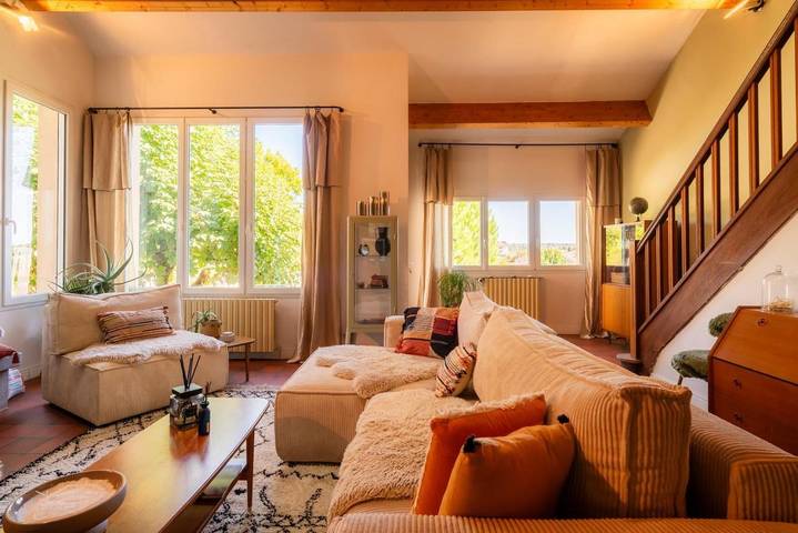 Villa pour 10 personnes, avec Terrasse et Jardin ainsi que Piscine et Vue à Limoges