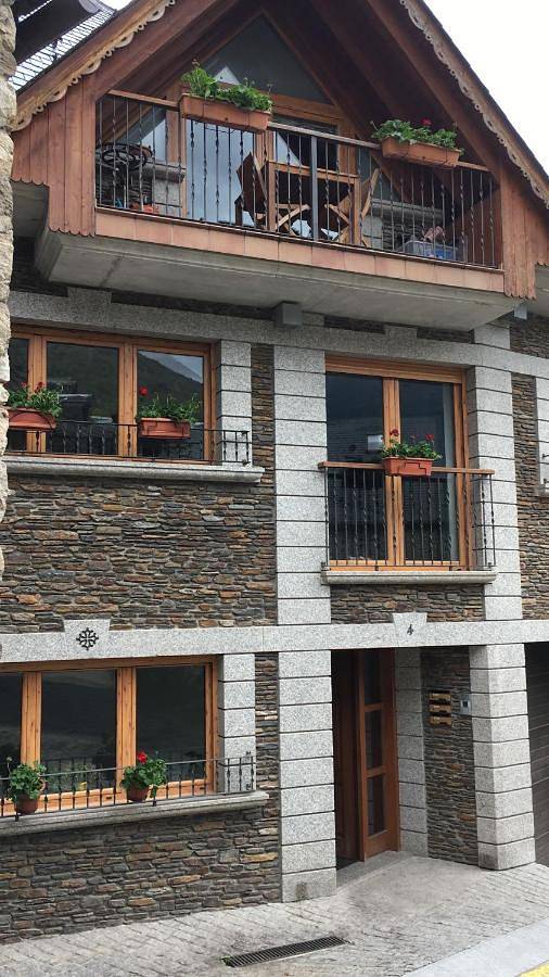 Gîte pour 5 personnes, avec balcon et vue à Bossòst - 2