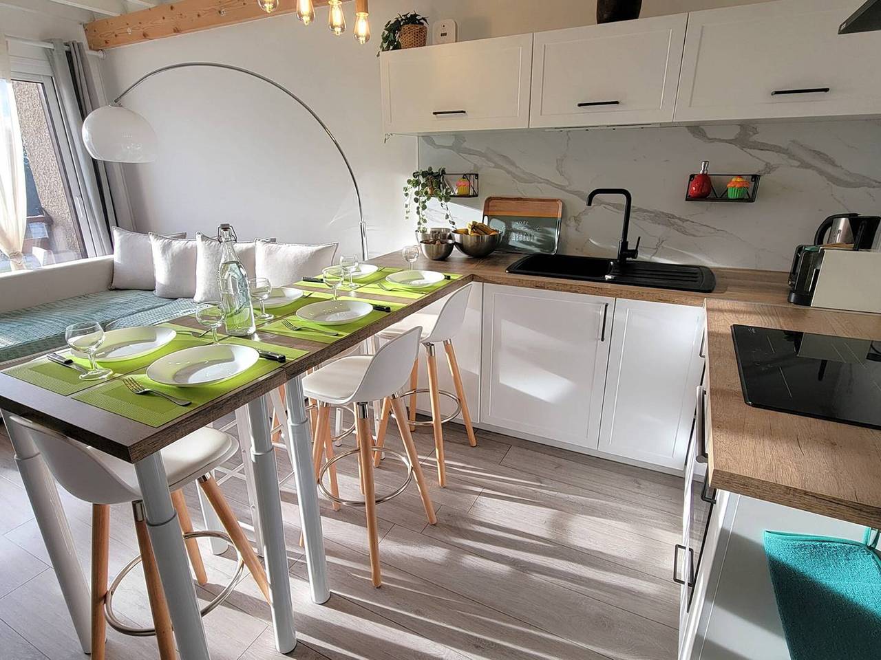 Entire apartment, Duplex 6 pers - Center station - Ski/Hiking - Balcony in Saint-Michel-de-Chaillol, Écrins National Park