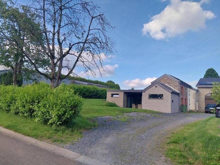 Location de vacances pour 3 personnes, avec Jacuzzi ainsi que Terrasse et Jardin dans Rogery - 3