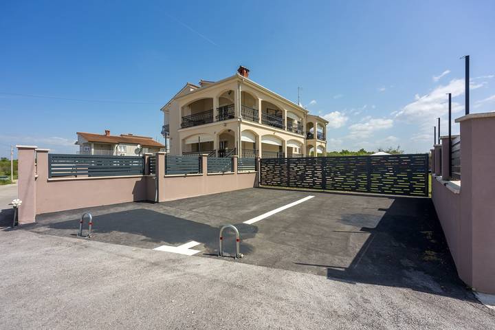 Ferienwohnung für 2 Personen, mit Balkon/Terrasse in Kosinozici - 2