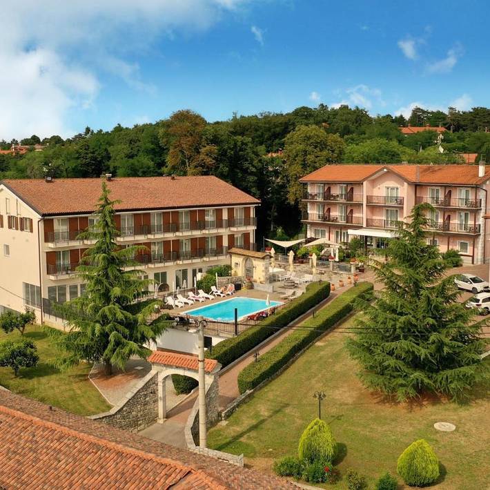 Hôtel pour 2 personnes, avec jardin et vue ainsi que piscine et sauna