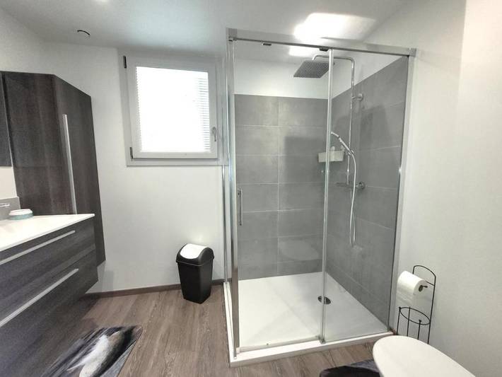 Gîte pour 8 personnes, avec vue et jardin à Voutezac - 3