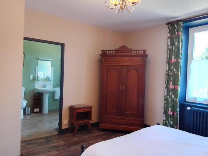 Chambre d’hôte pour 4 personnes, avec terrasse ainsi que vue et jardin à Saint-Laurent-sur-Gorre - 4