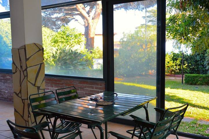 Casa vacanza per 6 persone, con Balcone e Terrazza nonché Giardino e Panorama a Aci Catena