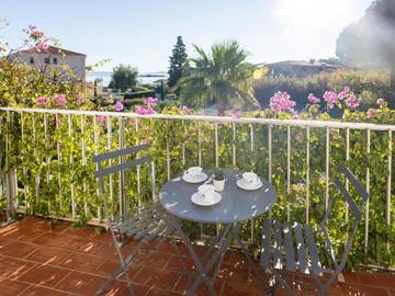 Gîte pour 2 personnes, avec jardin et balcon dans Plage Saint-Clair
