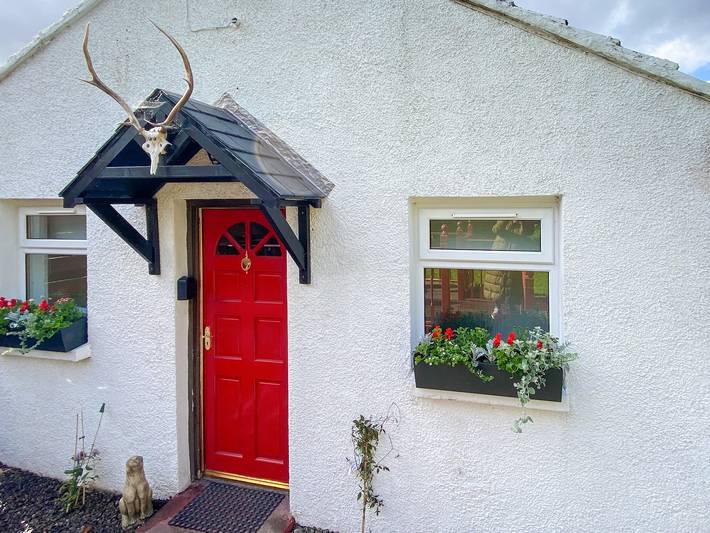 Log cabin for 2 people, with garden in Scotland