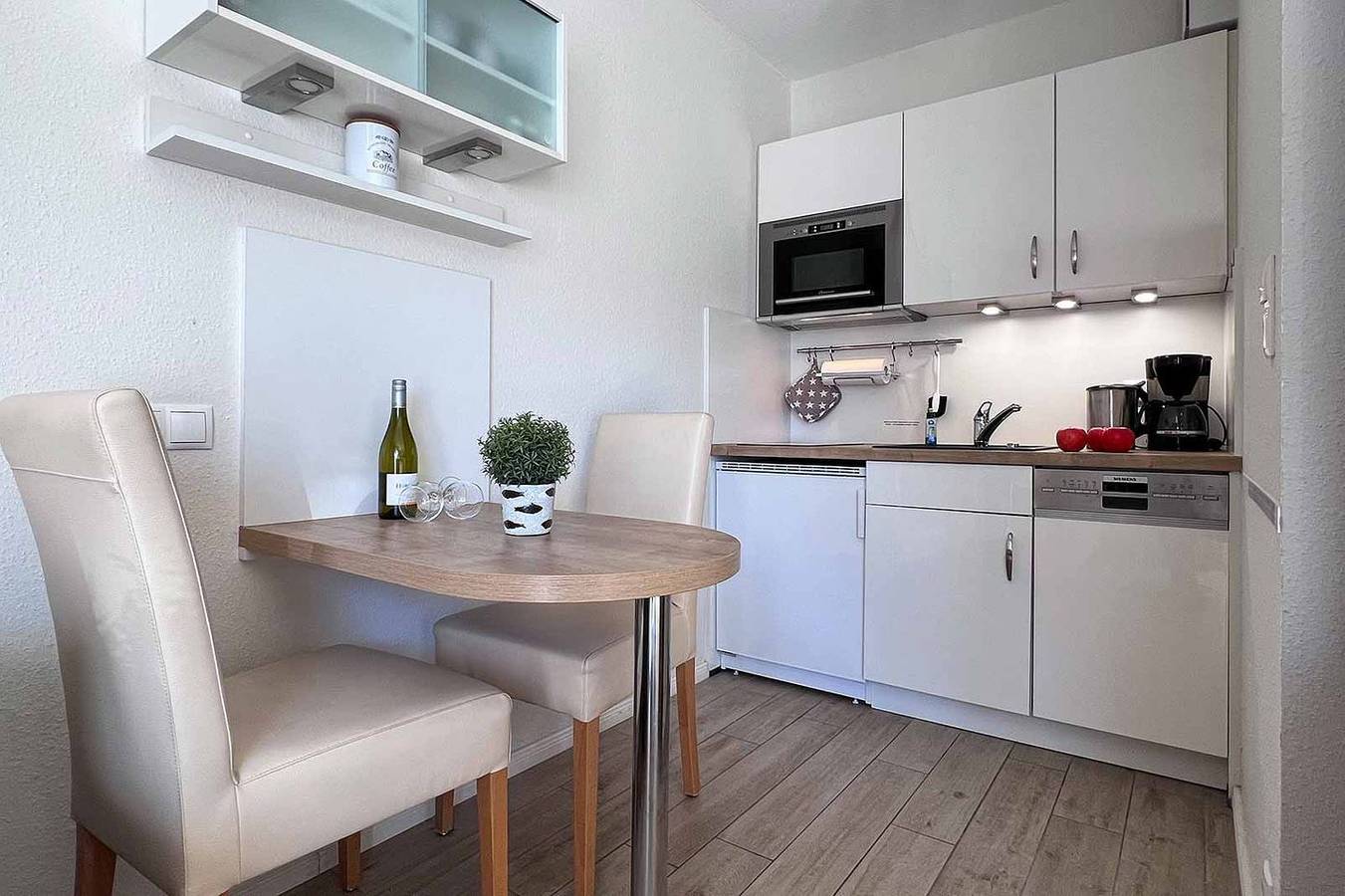 Ganze Wohnung, Ferienwohnung 15 mit Sonnenbalkon, Residenz Meeresbrandung Duhnen in Duhnen, Cuxhaven