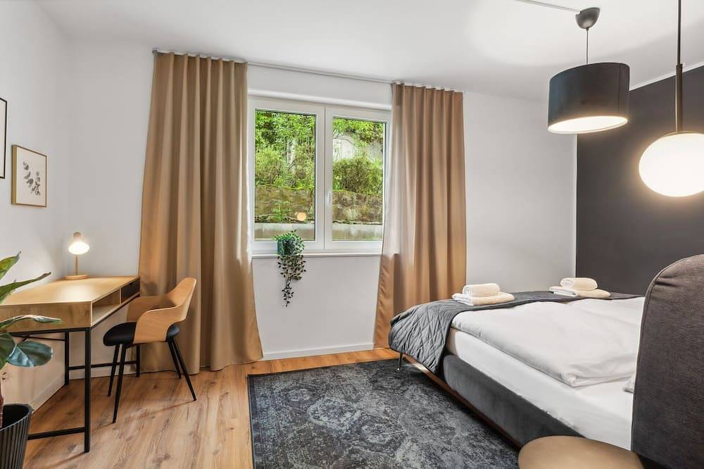 Ganze Wohnung, Stylisches Apartment mit Terrasse & kostenlosem Parkplatz Beste Lage Bielefeld´s in Bielefeld, Nordrhein-Westfalen
