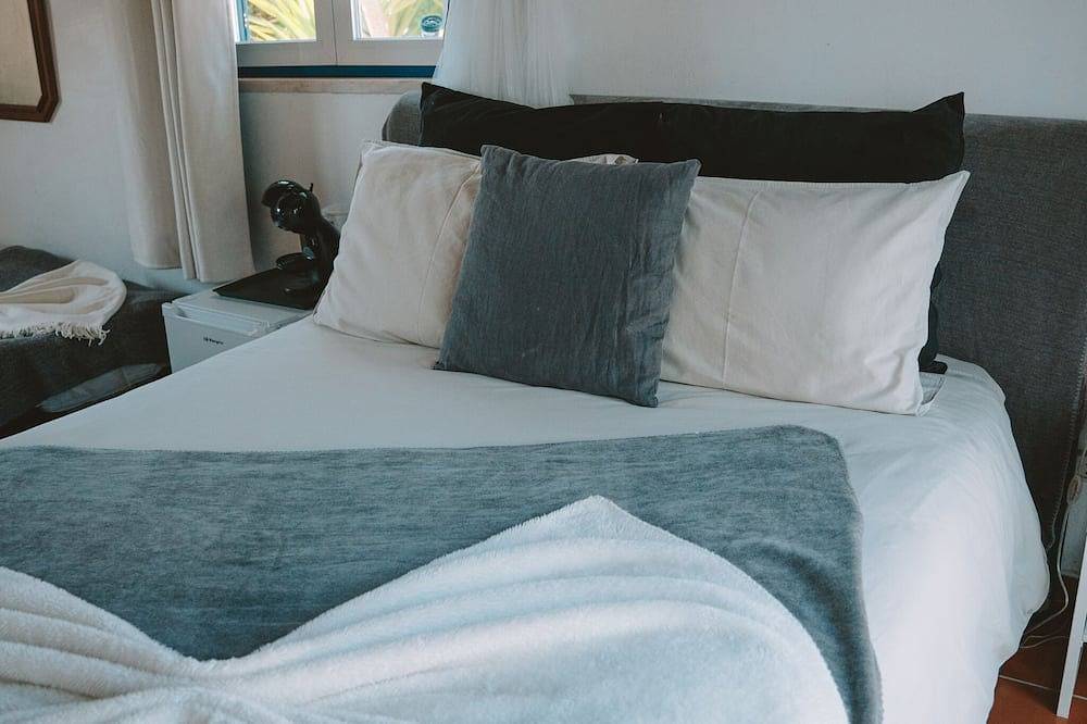 Hel leilighet, Cosy Mosey (1 bedroom + bathroom and outdoor cooking) in São João das Lampas e Terrugem, Costa de Lisboa