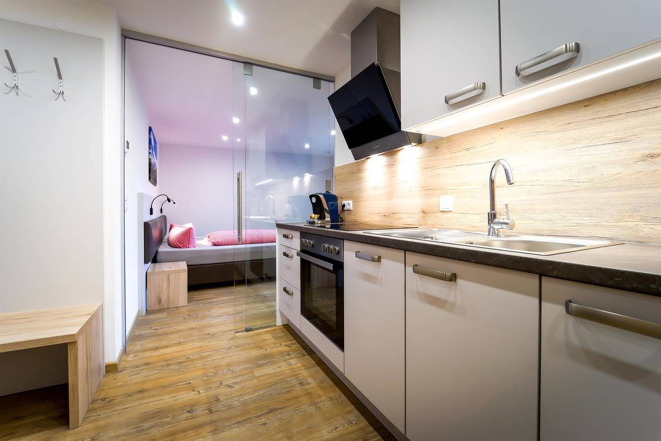 Ganze Ferienwohnung, Appartement Nr. 3, Bad, Wc, 1 Schlafraum Neu in Hintertuxer Gletscher, Hintertux